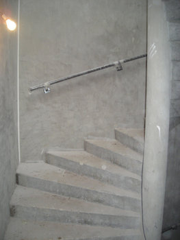 escalier au 27 fev.jpg