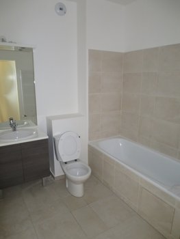 ApptTemoinSdB.JPG (85.19 Kio) Vu 2082 fois ApptTemoinSdB.JPG